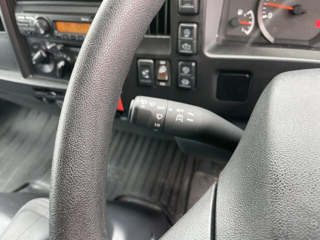 いすゞ　エルフ　アルミバン　低走行　ワイド　跳上ゲート　150馬力