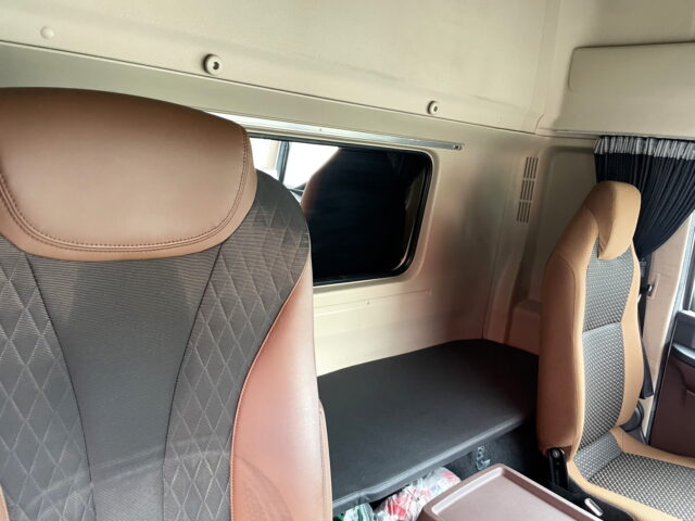 日野　17レンジャー　ハイルーフ　ウィング　架装多数　跳上ゲート　後輪エアサス