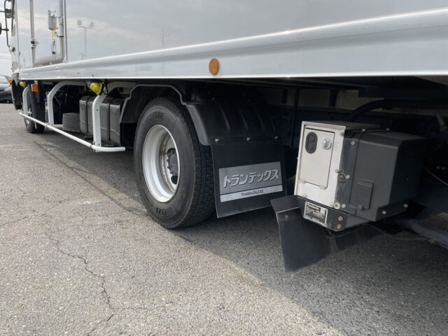 日野:17レンジャー:6200ワイド:冷凍バン:格納ゲート付:エアサス:ジョロ4キーストン