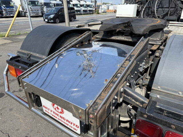 いすゞ：ギガ：ハイルーフ：トレーラーヘッド：アルミホイール：スムーサー