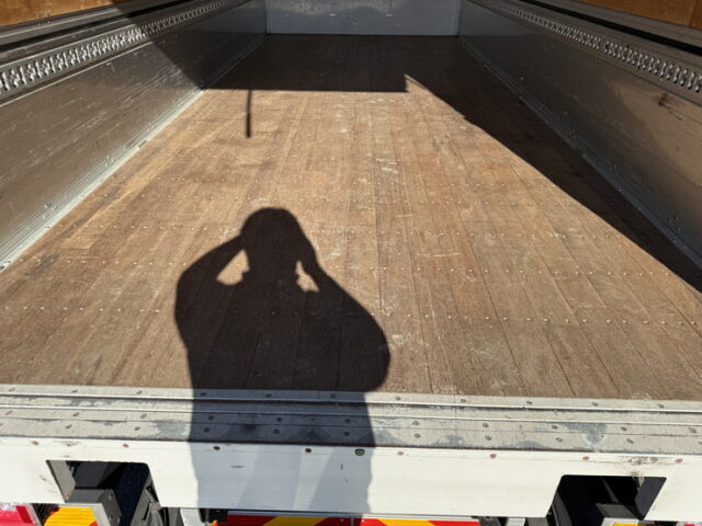 日野：17レンジャー：ハイルーフ：ウィング：6200ワイド：エアサス：跳上パワーゲート