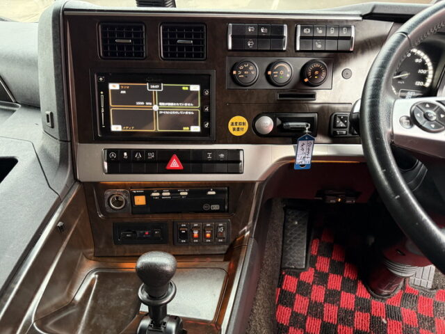 17スーパーグレート：ハイルーフ：ウィング：プレミアムラインエグゼクティブ：寝台メッキ