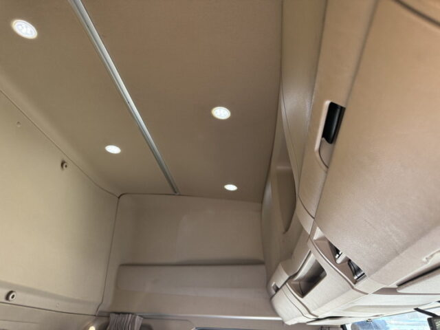 日野：17プロフィア：ハイルーフ：ウィング：リア門口ステンレス