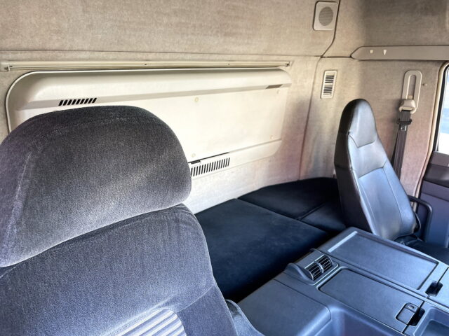 スーパーグレート　ハイルーフ　ウィング　ヤマダ造りボデー　国産エンジン　7速MT