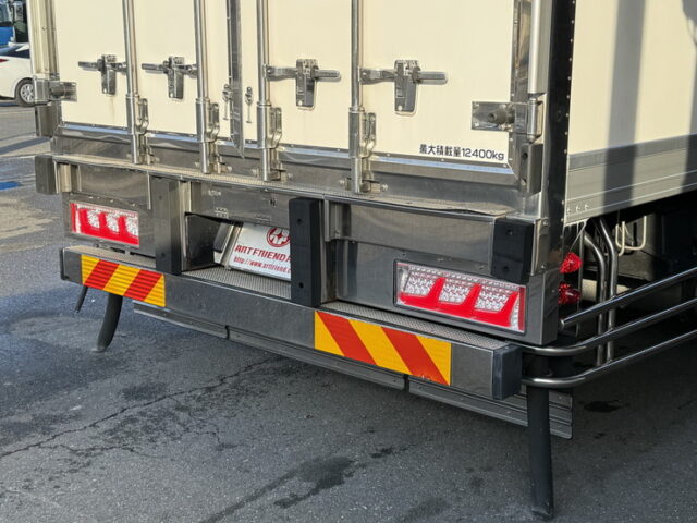 17スーパーグレート：ハイルーフ：冷凍バン：左観音扉2枚：サブエンジン：2エバ