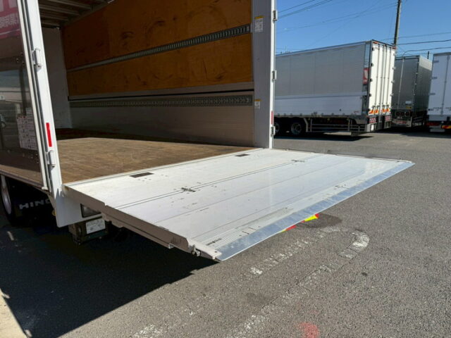 日野：17レンジャー：ウィング：6200ワイド：エアサス：格納ゲート