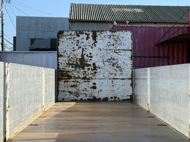 日本トレクス:トレーラー:平ボデー:アルミブロック:1Mアオリ:リフトアクスル:中残し