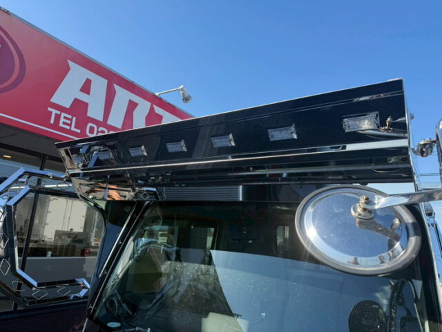 タイタンダッシュ：平ボデー：架装多数：標準幅：アオリステンレス張り：マニ割り