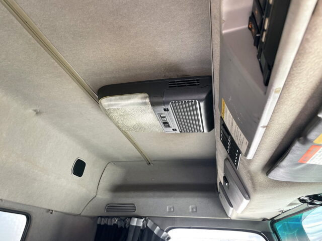 いすゞ　ギガ　ハイルーフ　ウィング　造りボディ　1Mアオリ　ステンレス多数