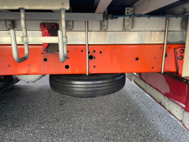 日野　レンジャープロ　ハイルーフ　240馬力　アルミウィング　　寝台メッキ　ステンレス多数　