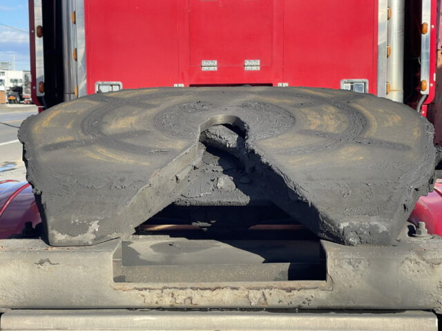 スカニア：R580：トレーラーヘッド：ダブル：V8：煙突マフラー：架装多数