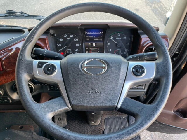 日野：１７レンジャー：ワイド：冷凍ウィング：AT：トレクス造りボデー：ステンレス多数：アルミホイール　