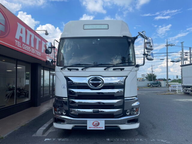 日野　プロフィア　ハイルーフ　ウィング　アルミホイール　ステンレスサイドバンパー　リア門口ステンレス　　