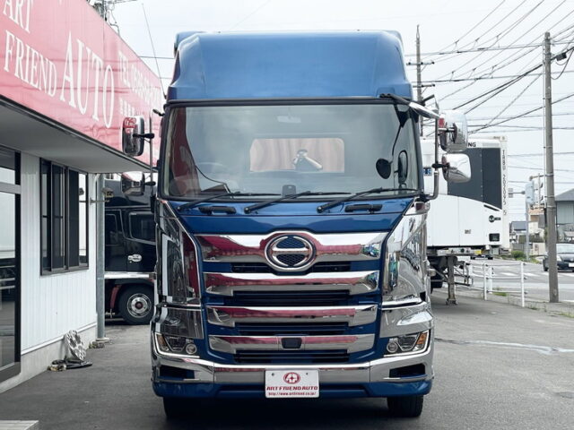 日野　17プロフィア　トレーラーヘッド　ハイルーフ　メッキ多数　アルミホイール　第5輪11.500㎏