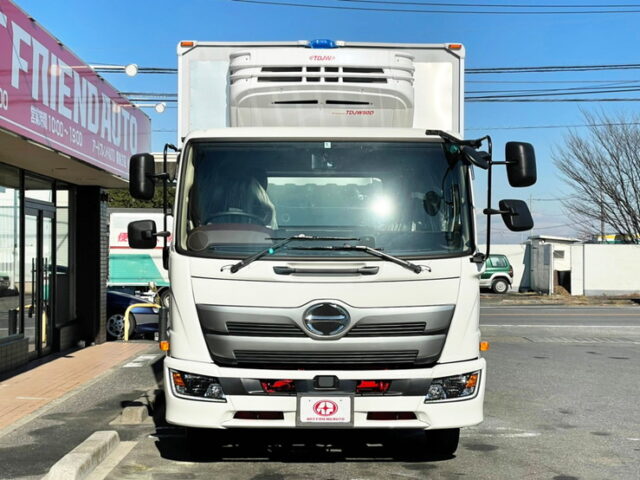 【906】R3　17レンジャー　6200ワイド　冷凍ウィング　エアサス　床シマイタ　240馬力　登録済未使用車