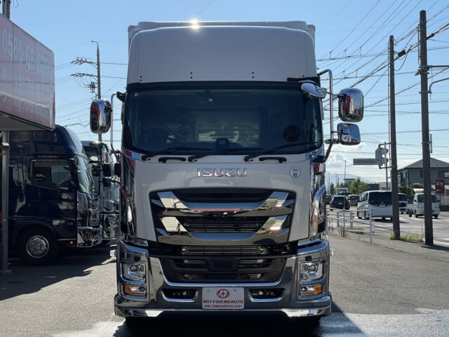 いすゞ　ギガ　ハイルーフ　ウィング　未使用車　アルミホイール　メッキ多数