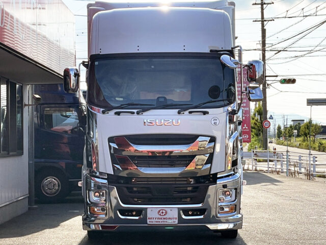いすゞ　ギガ　ハイルーフ　ウィング　未使用車　アルミホイール　メッキ多数