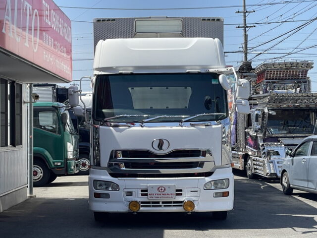 クオン：ハイルーフ：ウィング：跳上ゲート：総輪エアサス：エアロ付き：メッキ多数　