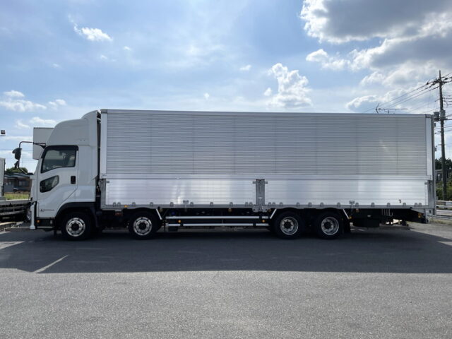 いすゞ：ギガ：ハイルーフ：ウィング：AT：木床：アルミホイール：リアエアサス