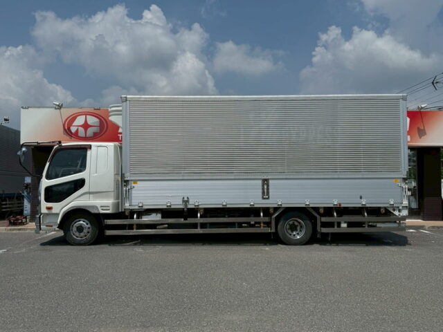 ファイター：6200ワイド：冷凍ウィング：板バネ：木床：アルミホイール：ステンレスサイドバンパー