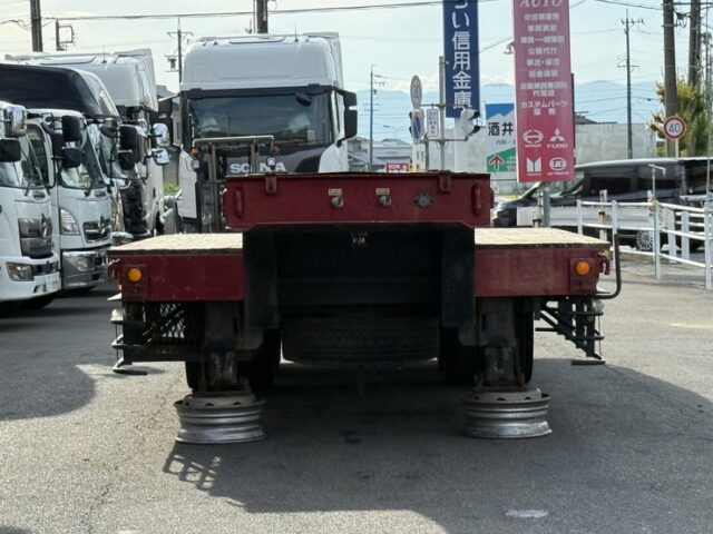 東急：重機運搬用トレーラー：幅2800㎜　荷台長4700㎜：歩みハンガー：8輪