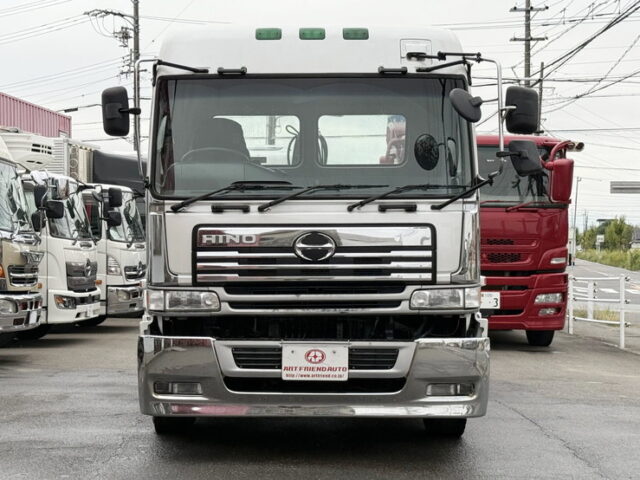 日野：テラヴィ：ハイルーフ：トレーラーヘッド：エアサス：V8ツインターボ