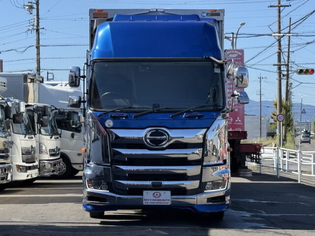 日野：17プロフィア：ハイルーフ：ウィング：メッキ多数：アルミホイール：プロシフト