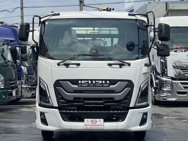 いすゞ：フォワード：登録済未使用：アームロール：3人乗り：ベッドレス：積載3.750㎏