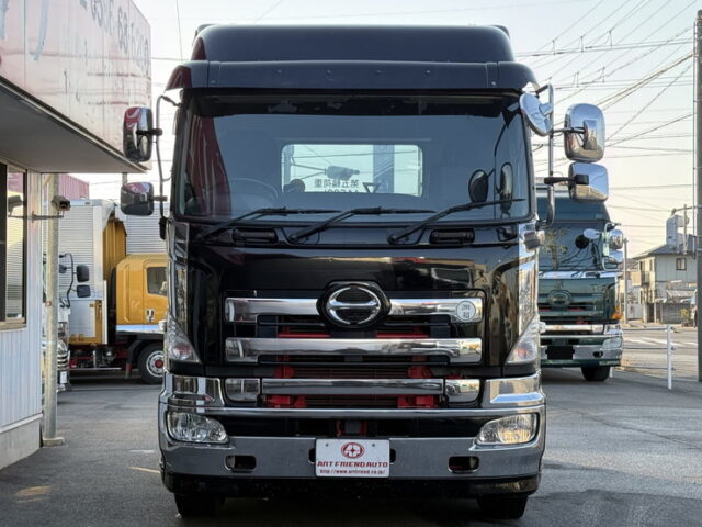 日野:プロフィア:ハイルーフ:トレーラーヘッド:メッキ多数:後輪エアサス:480馬力