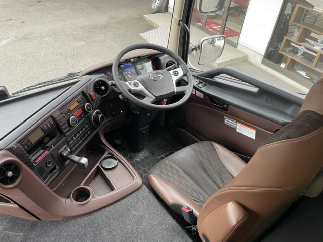 日野　17プロフィア　冷凍バン　ジョロダー4列　キーストン床　サブエンジン　TU85SA　格納ゲート