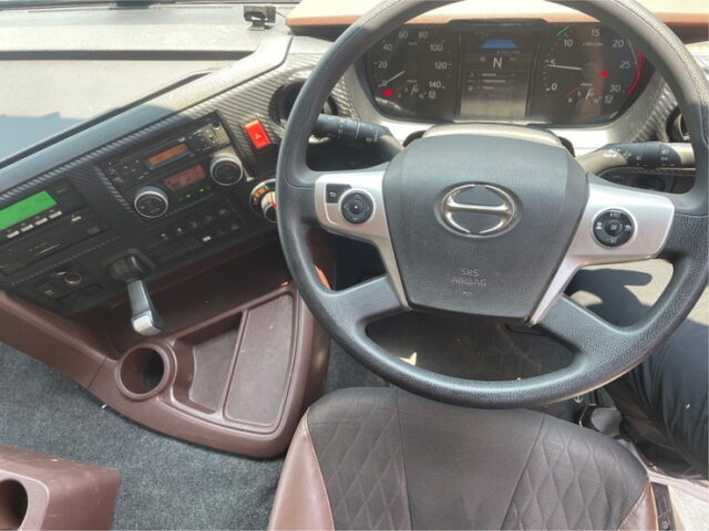 日野　17プロフィア　冷凍ウィング　ステンレス多数　菱重製冷凍機TDJS100DC