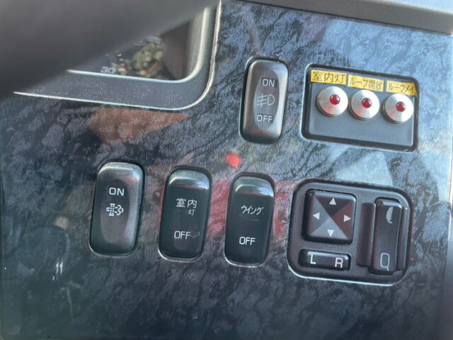 三菱ふそう　ファイター　ハイルーフ　冷凍ウィング　ヤマダボディ　ステンレスサイドバンパー　