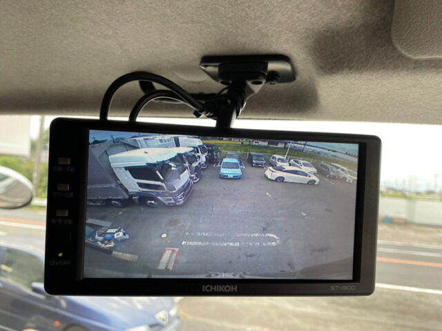 三菱ふそう　スーパーグレート　ハイルーフ　アルミウィング　ステンレスサイドバンパー　メッキ多数　木床