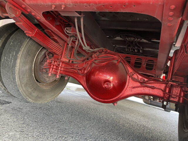 【委託販売車両】いすゞ：フォワード：205馬力：6MT：リア門口ステンレス：木床：ロケット：舟形バンパー：ステンレス多数　