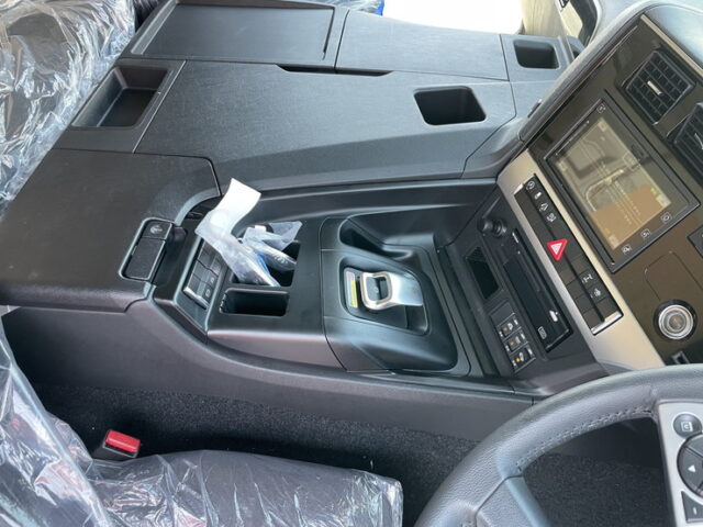 現行スーパーグレート：スーパーハイルーフ：ウィング：プレミアムライン：未使用