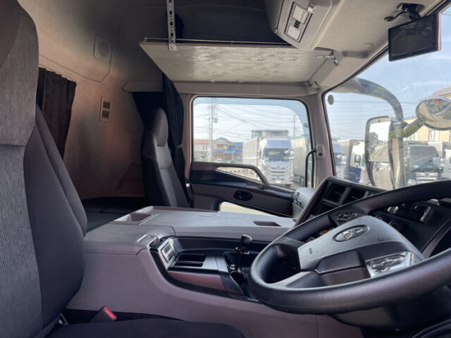 17スーパーグレート：ハイルーフ：ウィング：メッキ多数：アルミホイール