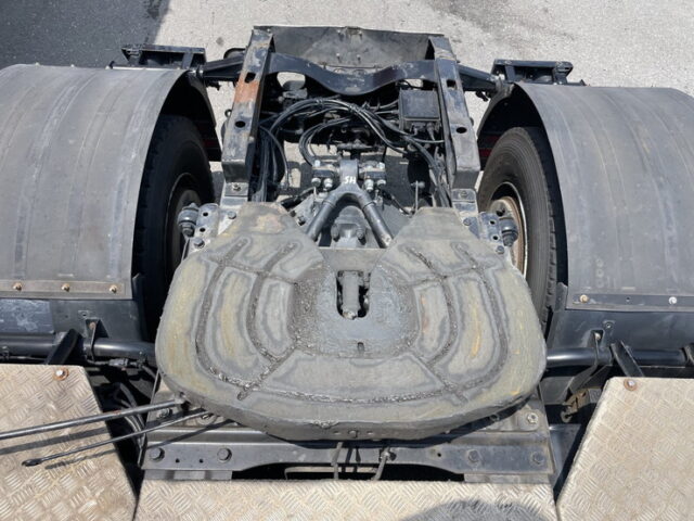 日野：テラヴィ：ハイルーフ：トレーラーヘッド：後輪エアサス：第5輪荷重11.500㎏