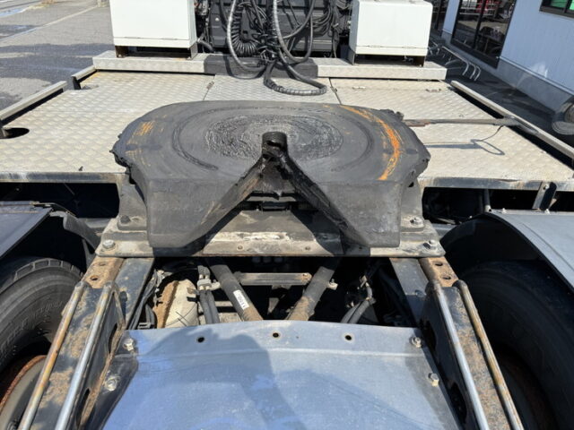 いすゞ：ギガ：ハイルーフ：トレーラーヘッド：アルミホイール：スムーサー