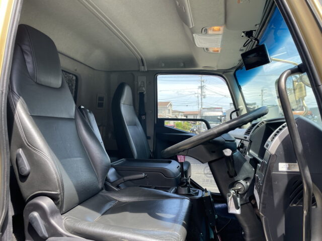 ふそう　ファイター　ダンプ　架装多数　メッキホイール　6発ターボ　240馬力