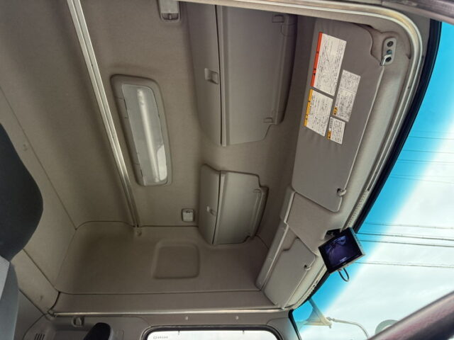 日野：レンジャープロ：ハイルーフ：冷凍バン：左観音扉：キーストン床：エアサス