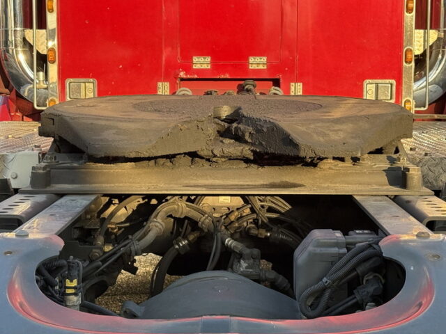 スカニア：R450：トレーラーヘッド：総輪エアサス：第5輪荷重11.300㎏：直6