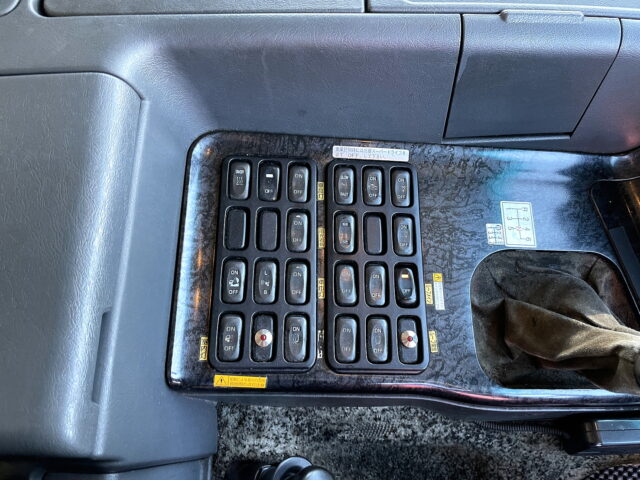 スーパーグレート　ハイルーフ　ウィング　ヤマダ造りボデー　国産エンジン　7速MT