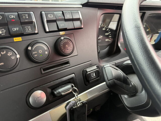 17スーパーグレート：ハイルーフ：冷凍バン：アルミホイール：サブエンジン：ジョロ4キーストン