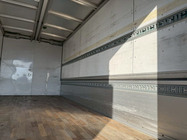 日野：17レンジャー：ハイルーフ：ウィング：6200ワイド：格納ゲート：エアサス