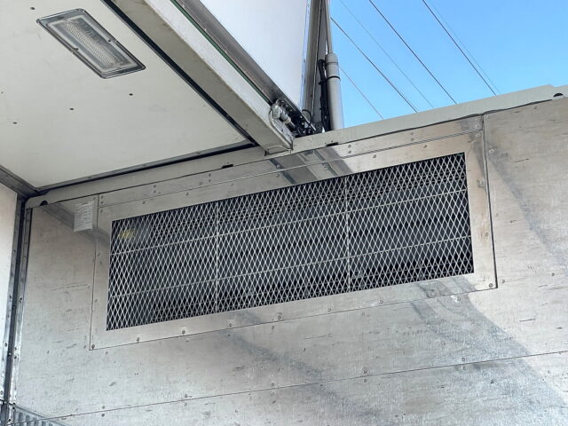 日野　プロフィア　冷凍ウィング　リア門口ステンレス　木床　プロシフト　380馬力