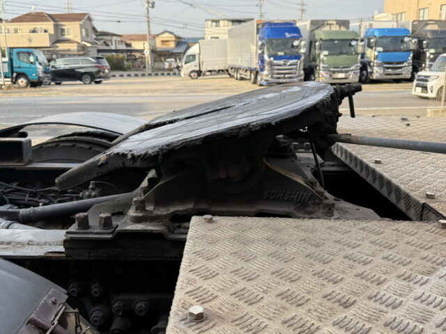 17スーパーグレート：ハイルーフ：トレーラーヘッド：ブタ鼻：第5輪荷重11.500㎏