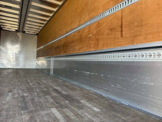 17スーパーグレート:ハイルーフ:ウィング:メッキ多数:アルミホイール:木床