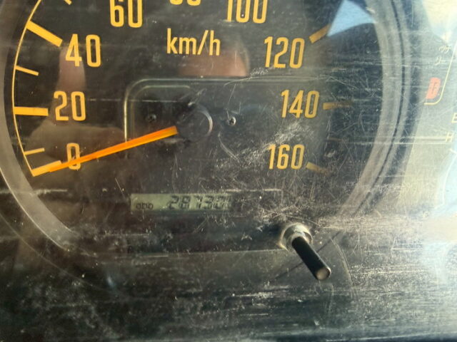 【現状】いすゞ：エルフ：平ボデー：架装多数：マニ割り：5トン未満：2駆/4駆切換付き