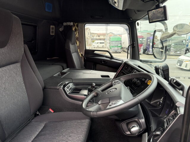 17スーパーグレート：ハイルーフ：ウィング：プレミアムライン：リア門口ステンレス