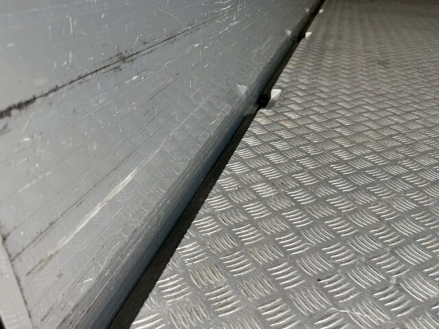 ファイター：冷凍ウィング：アルミシマ床：-30度設定：後輪エアサス：240馬力